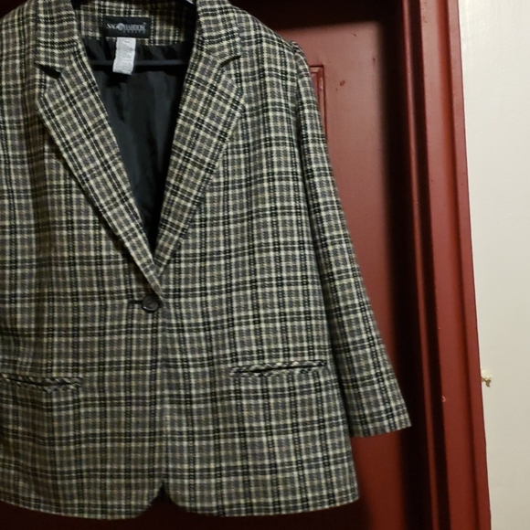 Sag Harbor Women' Black Plaid Jacket Size 16P - Picture 4 of 7
